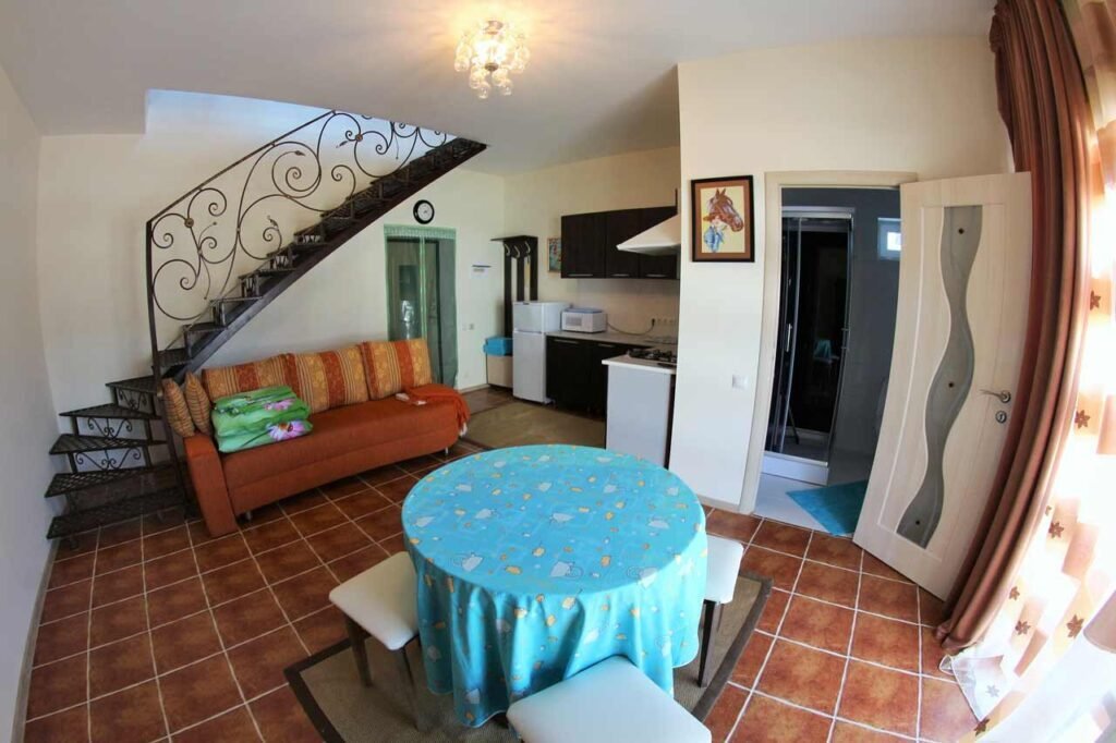 Коттедж 4-местный 2-этажный