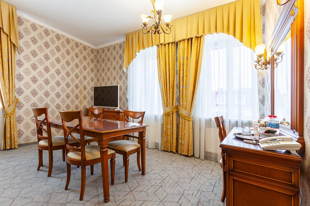 Люкс 2-местный 2-комнатный (DBL)