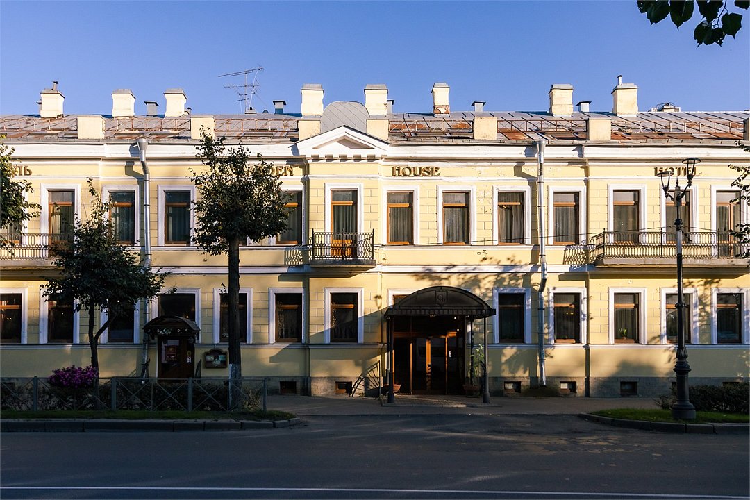 Golden Hotel, Гатчина, Ленинградская область