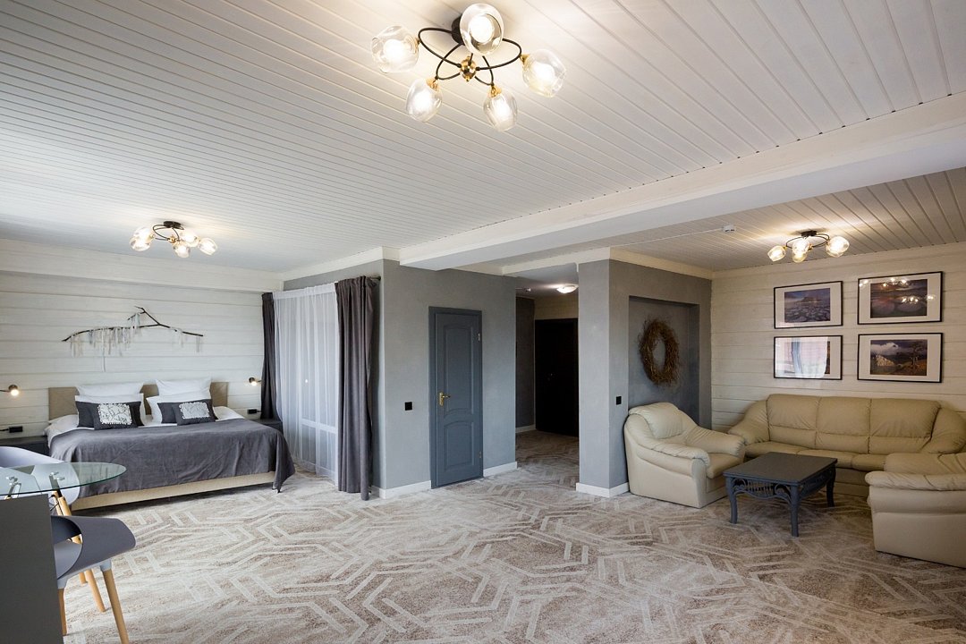 Люкс 2-местный 1-комнатный (с ванной)