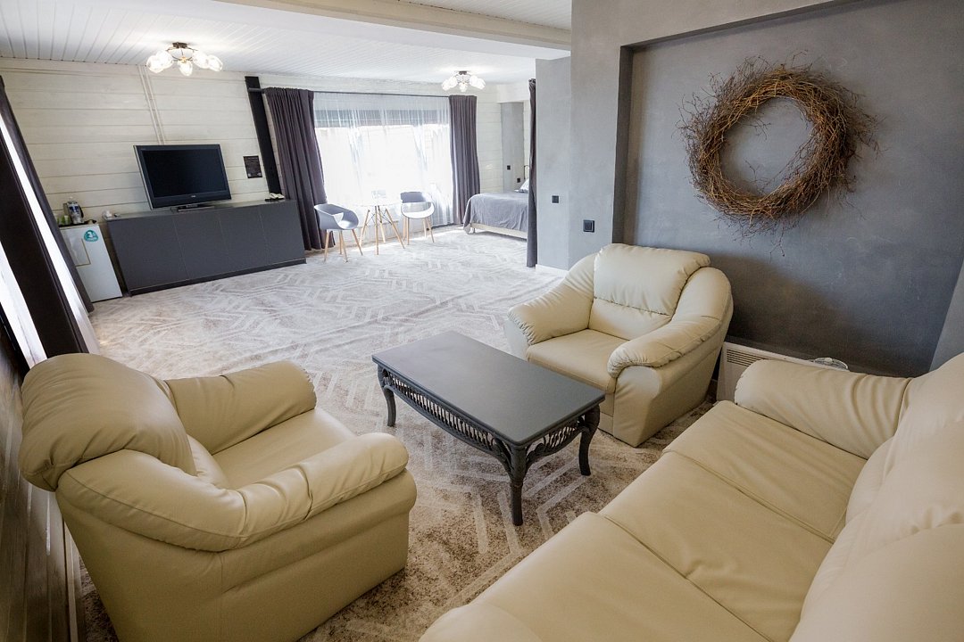 Люкс 2-местный 1-комнатный (с ванной)