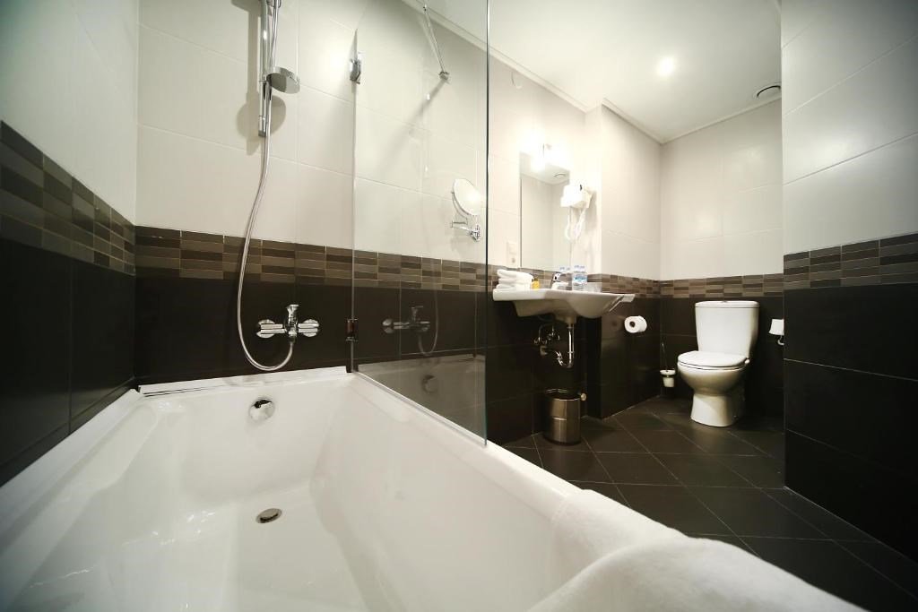 Suite 2-местный 2-комнатный (King/Twin)