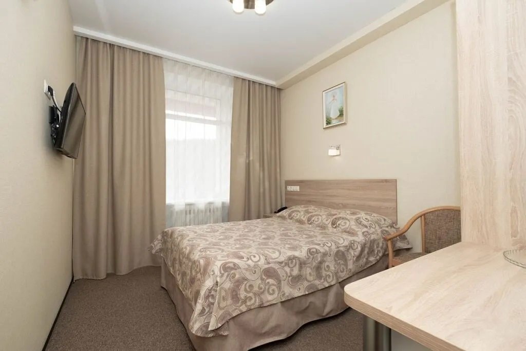 Люкс 4-местный 3-комнатный