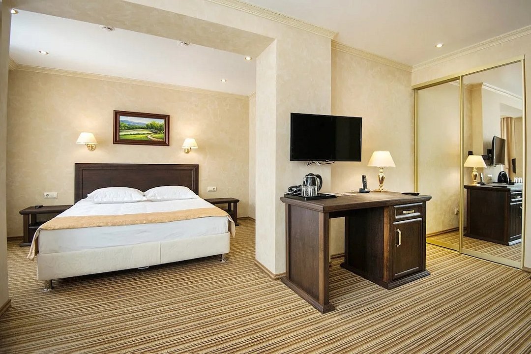 Люкс 2-местный 2-комнатный (корпус 1, 2)