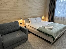 Двухместный люкс двуспальная кровать, Гостиница Samrau, село Абзаково