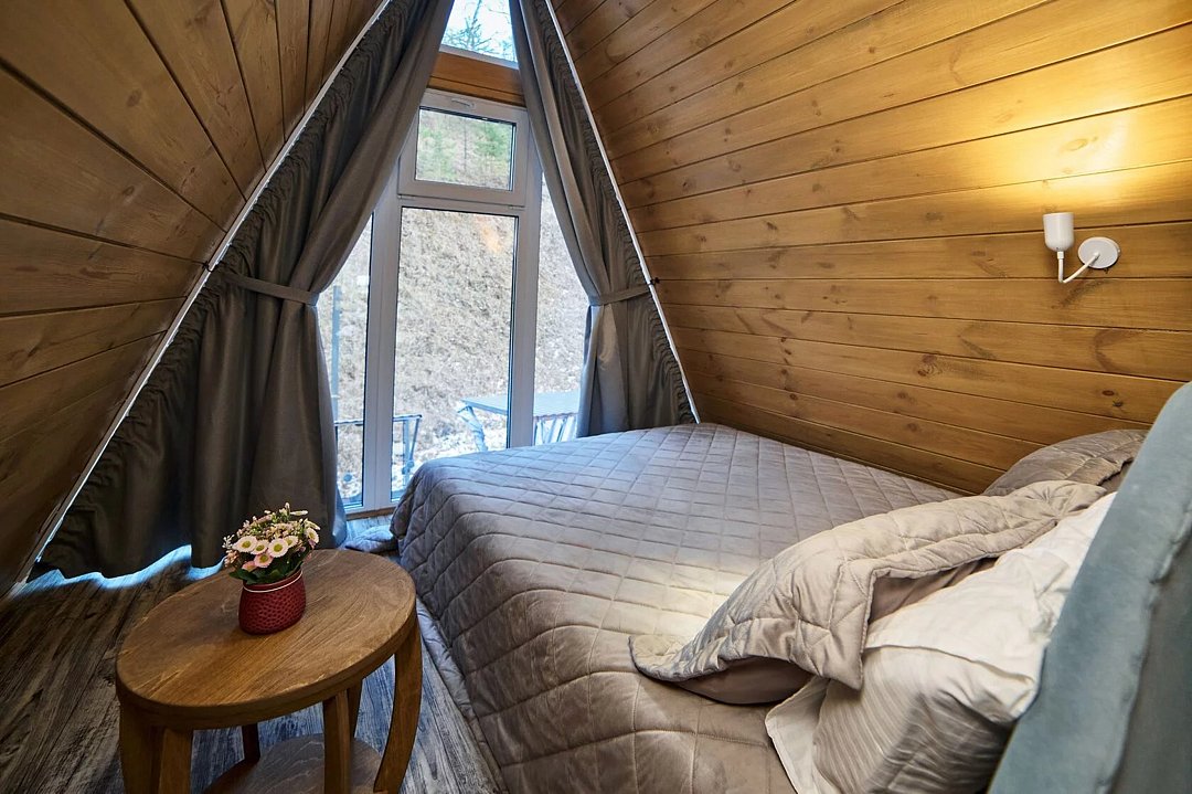 А-фрейм 4-местный (комфорт+) вид на горы