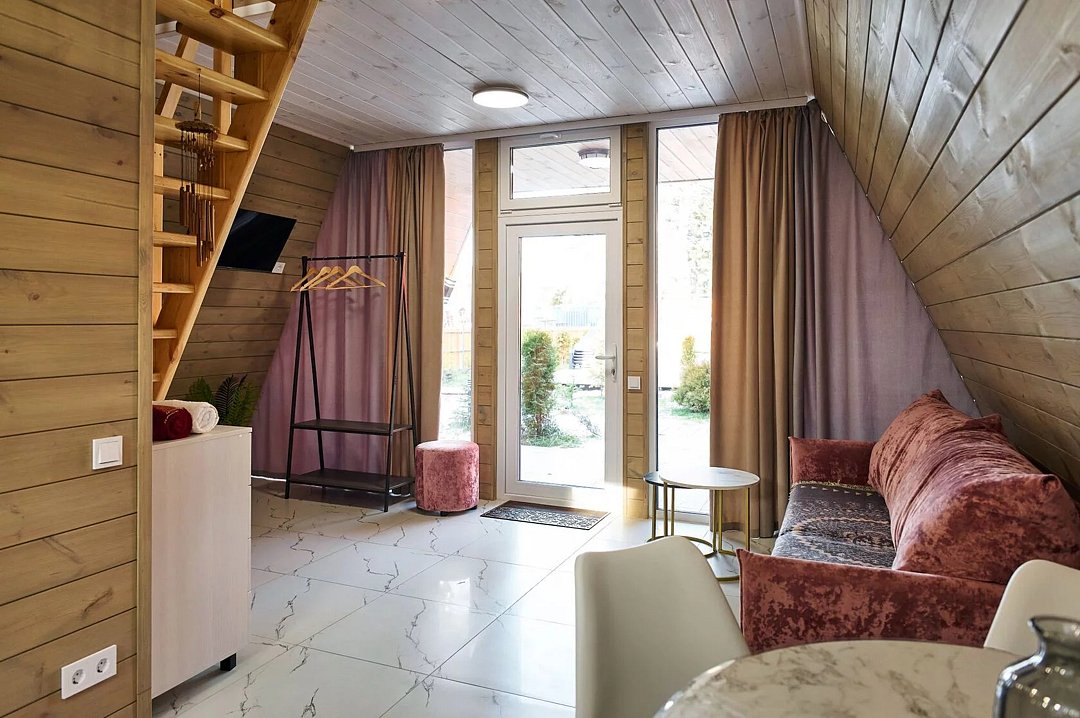 А-фрейм 5-местный (комфорт) вид на бассейн