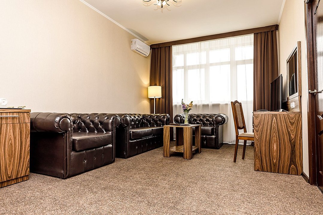 Люкс 2-местный 3-комнатный (Экстра)