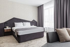 Люкс (минибар, бассейн включен), Гостиничный комплекс LUXOR HOTEL, Нижнекамск