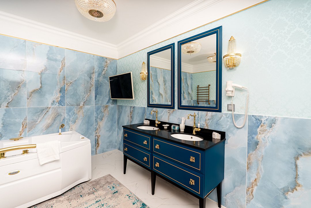 Люкс 4-местный 3-комнатный