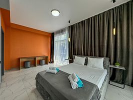 Делюкс 2-местный 2-комнатный Панорама с балконом, Отель Bruni Loft Hotel, Цандрипш