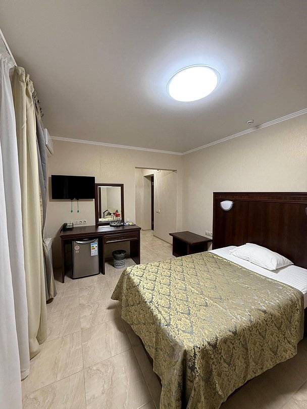 Стандартный 1-местный (с балконом, корпус 2)