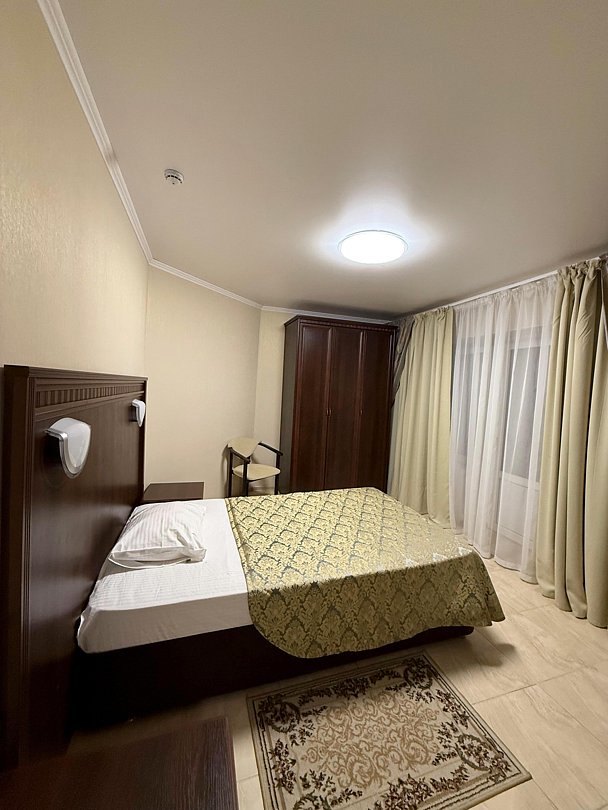 Стандартный 1-местный (с балконом, корпус 2)