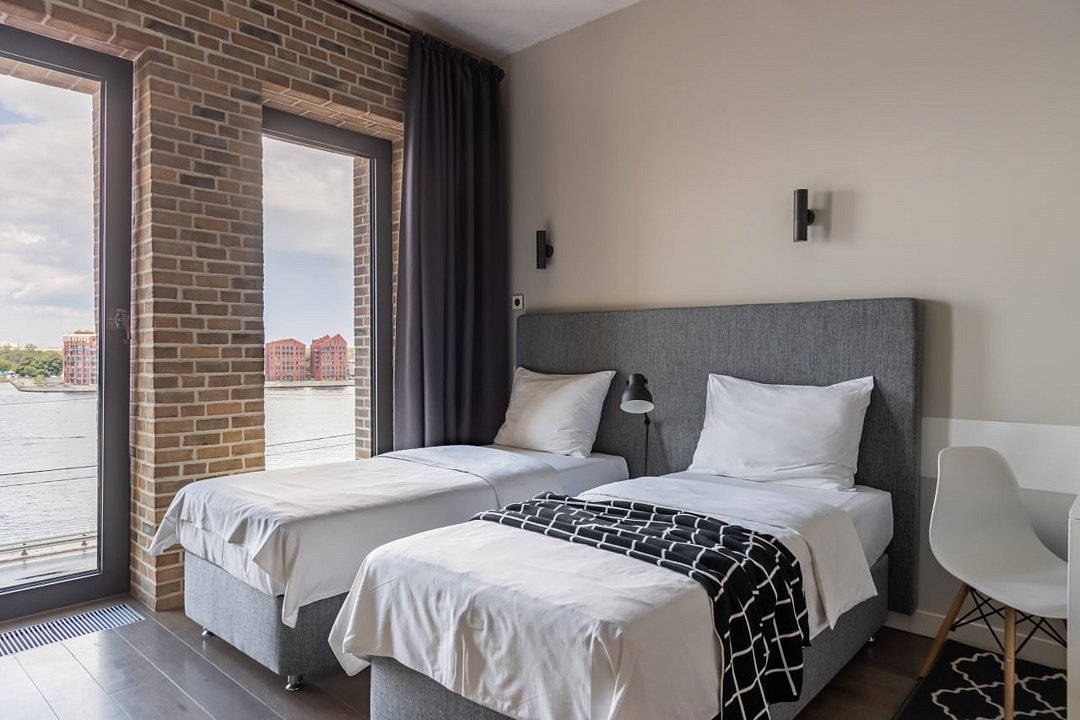 Студио 2-местный 1-комнатный (с видом на Неву)