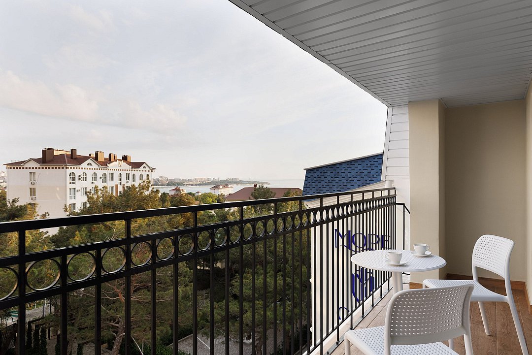 Люкс 2-местный 2-комнатный (с лоджией)