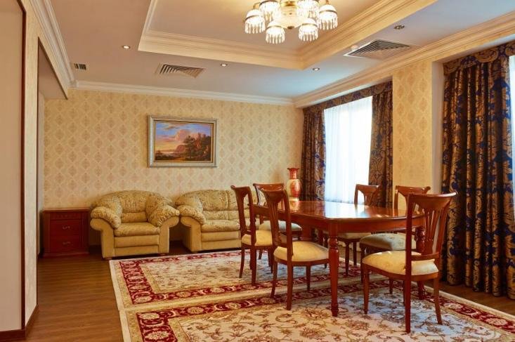 сюит 4-комнатный