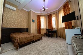 Полулюкс, Гостиница Крепость, Махачкала