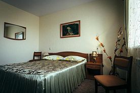 Двухместный люкс двуспальная кровать, Отель Парус, Сорочинск