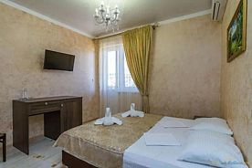 Двухместный номер Comfort с балконом двуспальная кровать, Мини-отель Вилла солнца, Джубга