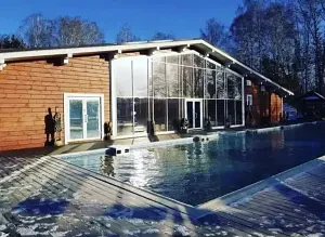 Бассейн — Апартаменты «Sunny Valley корпус 8», село Сыростан