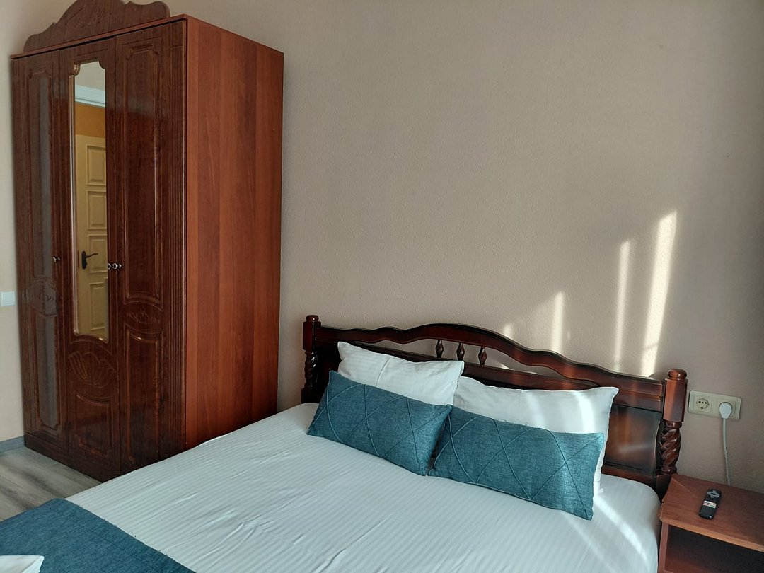 Номер 4-местный 2-комнтаный (№2)