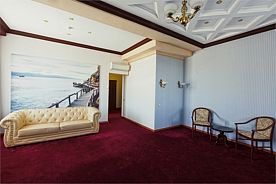 ЛЮКС С БАЛКОНОМ, Гостиничный комплекс Гостиный двор, Новосибирск