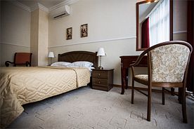 ЛЮКС С ПАНОРАМНЫМ ОКНОМ (2эт.), Гостиничный комплекс Гостиный двор, Новосибирск