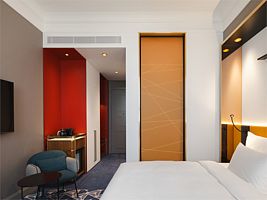 Премиум Кинг с видом во двор, Отель Maidens Hotel, Москва