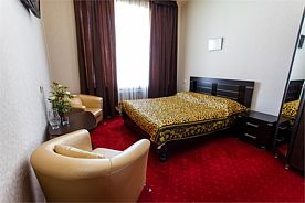 Полулюкс, Отель "АРТ", Киров