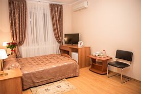 «Повышенной комфортности» двухспальная кровать, диван, Отель VIP House на Ставропольской, Самара
