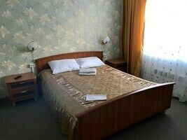 Комфорт двухкомнатный с одной двухспальной кроватью, Гостинично-туристический комплекс Подкова, Костомукша