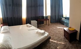 Семейный без балкона, Отель CRYSTAL APPART HOTEL, Лермонтово