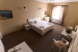 Люкс однокомнатный (30кв.м), Гостиница Кама, Чистополь