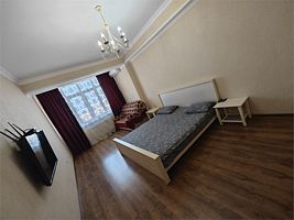 Максима Горького 85Б на 10 этаже код.124, Апартаменты Анти-Отель, Махачкала