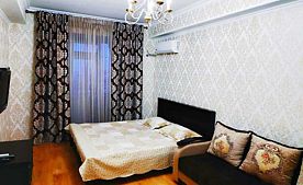 Максима Горького 85Б на 10 этаже код.125, Апартаменты Анти-Отель, Махачкала