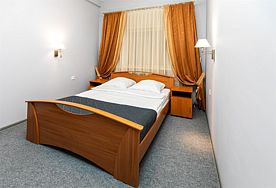 Стандарт DBL двухкомнатный, Гостиница Берлога, Сургут