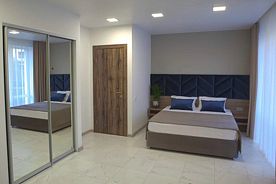 Делюкс с одной двуспальной кроватью и балконом, Гостиница Lime, Агой