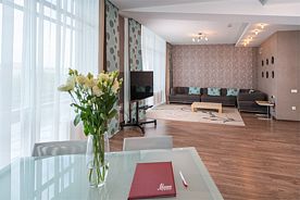 Представительский люкс (Executive Suite), Гостиница Маяк Иртыш, Омск