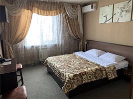 Комфорт. Улучшенный двухместный номер с 1 большой кроватью, Гостиница Шоколад, Барнаул