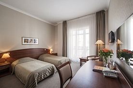 Стандарт с 2 односпальными кроватями и балконом, Отель HELIOPARK Residence, Пенза