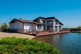 Дом у пруда, Гостиница Volleygrad Sports & Health Resort, Витязево