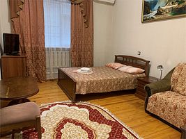 2-м Улучшенный, Отель Петровскъ, Махачкала