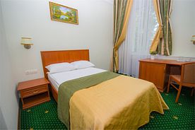 Номер "Комфорт" с кроватью шириной 120 см (полутороспальная кровать), Гостиница Милютинский, Череповец