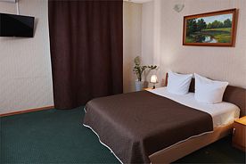 Эконом Стандарт  4-х местный с ванной комнатой, Гостиница Zbest Hotels Айсберг Саратов, Саратов
