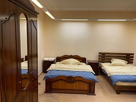трехместный номер с двухспальной кроватью и односпальной кроватью, Отель Неделина 26, Воронеж