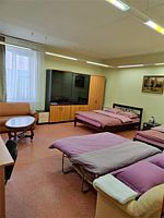 7 местный  номер с  3 двуспаль.   кроватями и  односпальной кроватью, Отель Неделина 26, Воронеж