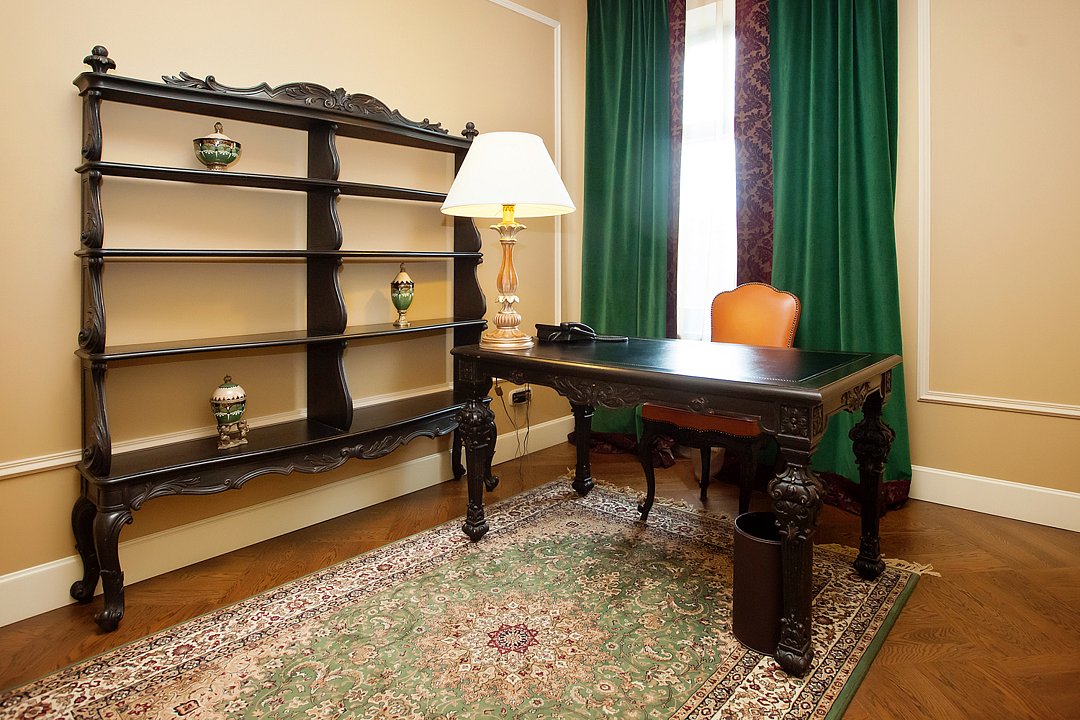 Сьют Президентский 4-местный 3-комнатный с балконом