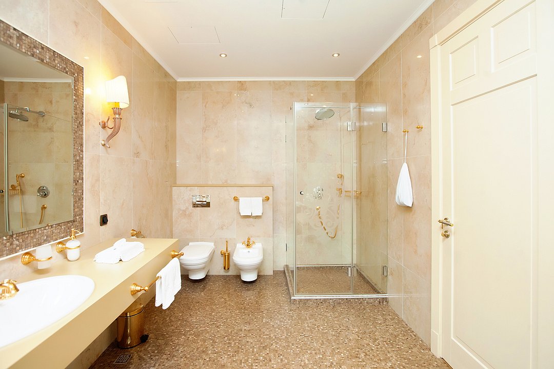 Сьют Президентский 4-местный 3-комнатный с балконом