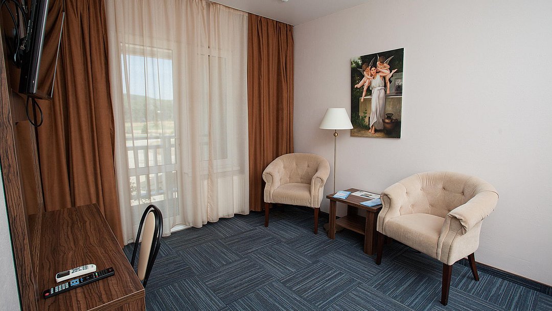 Люкс Семейный 2-местный 2-комнатный