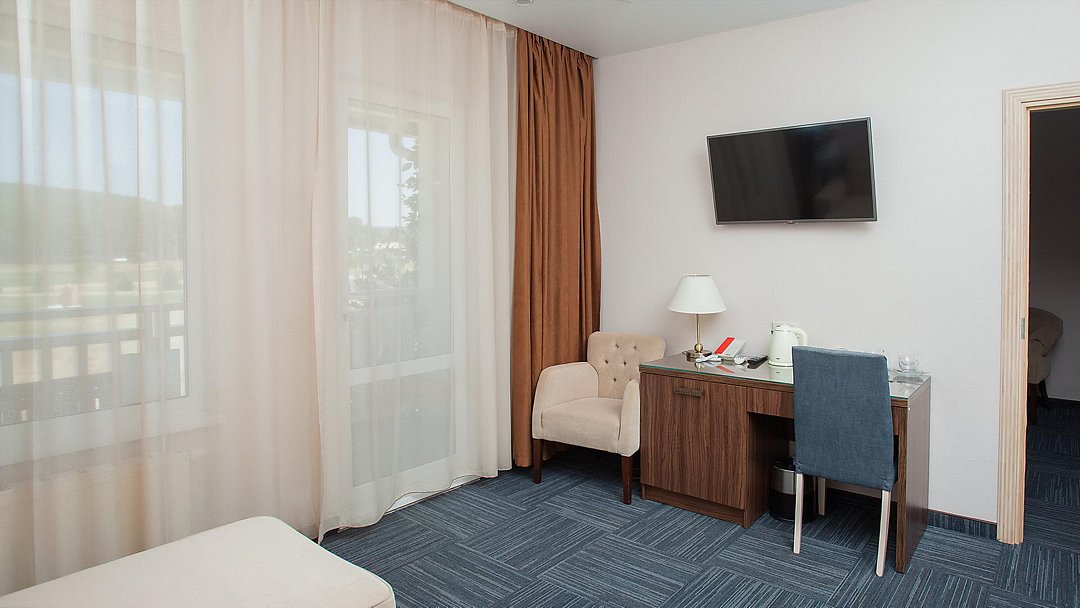 Люкс Семейный 2-местный 2-комнатный